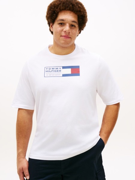 BT-BRAND LOVE TEXT BOX TEE-B