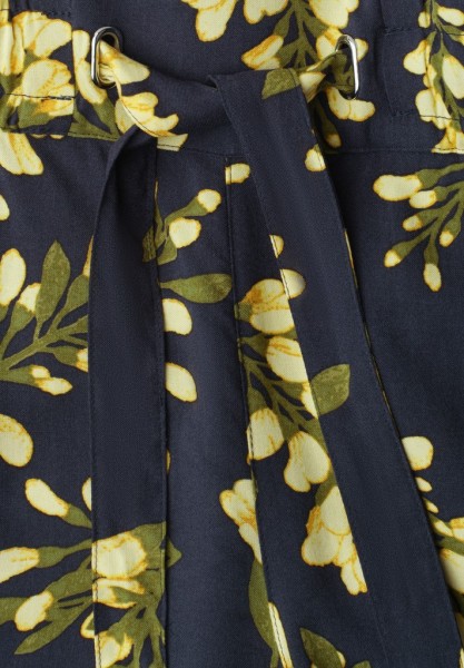 Mid Waist Shorts mit floralem Print