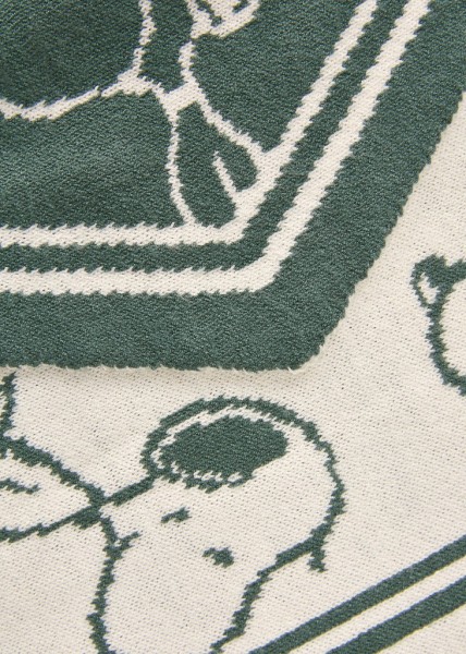 Gestricktes Dreieckstuch mit Snoopy-Motiv