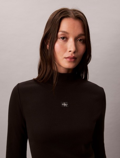 LS WOVEN LABEL TURTLENECK