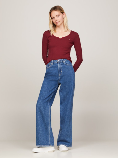 TJW SLIM NECKLINE DETAIL GMD LS