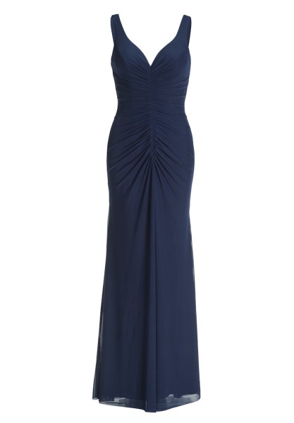 Figurbetontes Abendkleid mit feiner Raffung