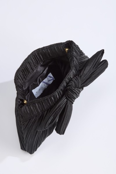 Abendtasche mit Schleifenapplikation