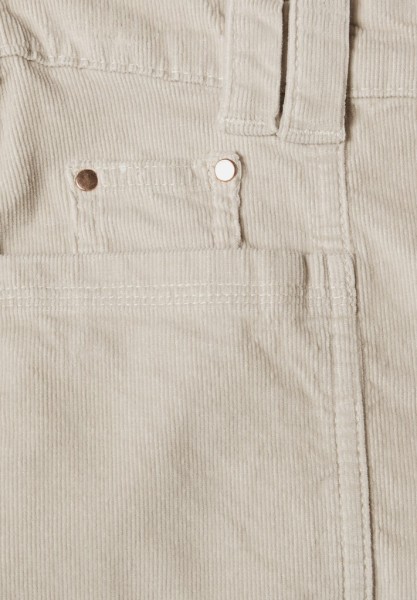 Barrel Leg Hose aus Cord im Loose Fit