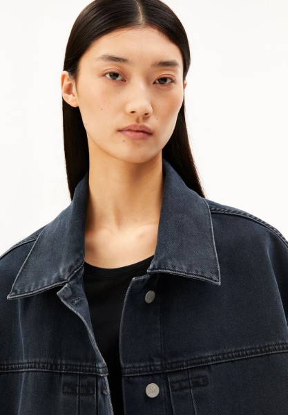 OVERSIZED DENIM VEST