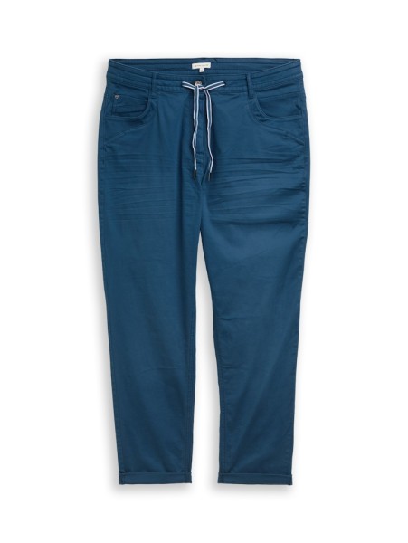 Plus Size - Cropped Slim Hose