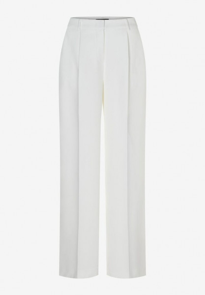 weite Hose offwhite