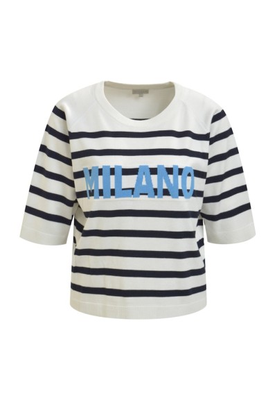 oversize pullover with 1/2 raglan sleeves