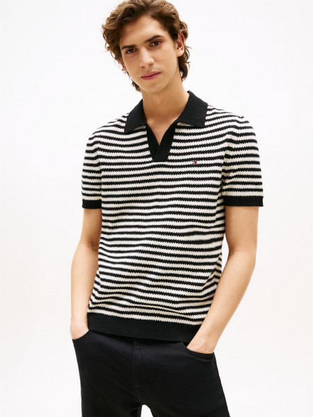 KNITTED TEXTURED POLO